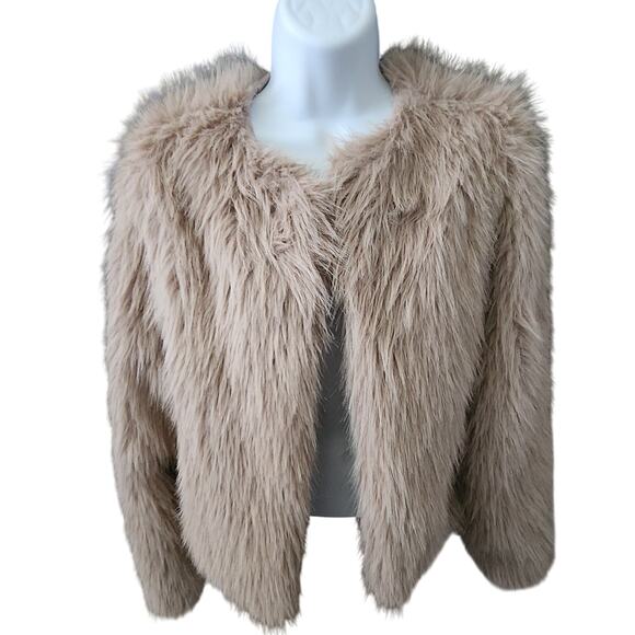 Nwot Pretty Garden Chic Beige Faux Fur Small Jacket - Picture 1 of 3